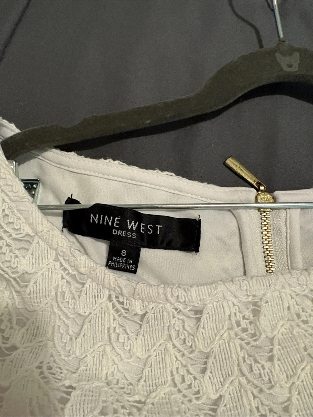 Nine West White Lace Long-Sleeve Shift Dress with Gold zipper. - Picture 2 of 5